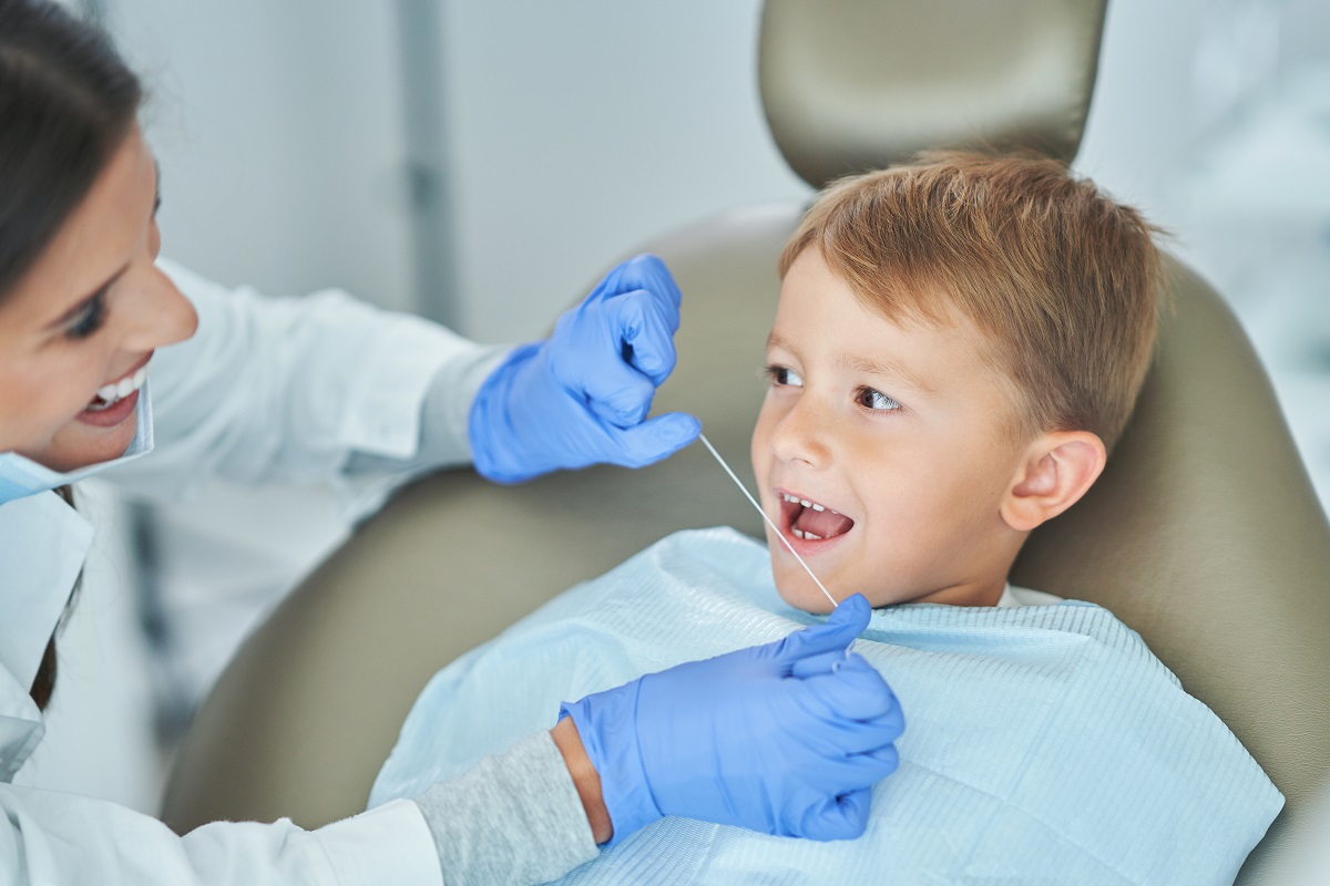 ребенок у стоматолога фото